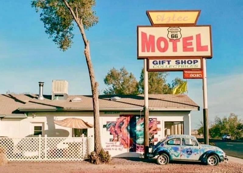 The Aztec Motel & Creative Space Seligman Bagian luar foto